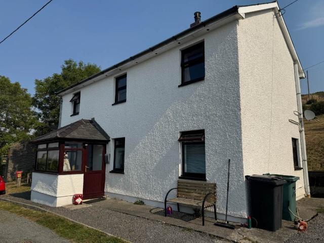 House at A44, Goginan