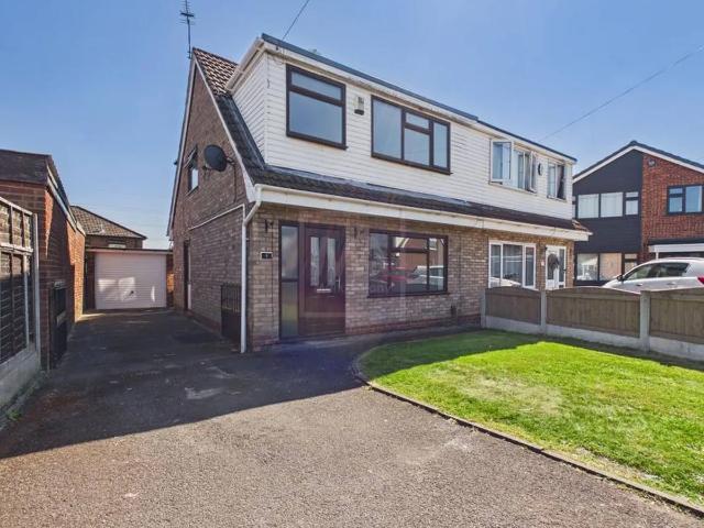 House at Acacia Avenue, Woolston