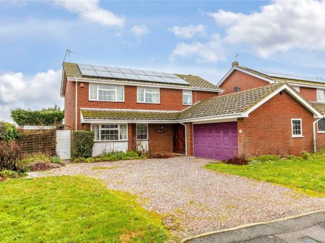 House at Alma Farm Road, Toddington