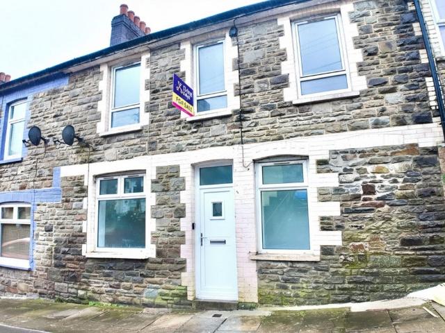House at Alexandra Road, Six Bells