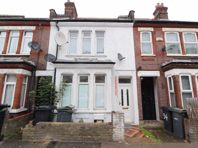 House at Ashburnham Road, Luton