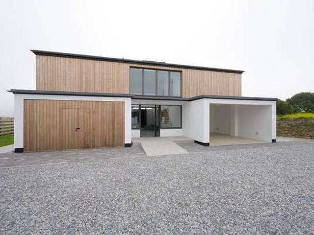 House at B3285, Perrancoombe