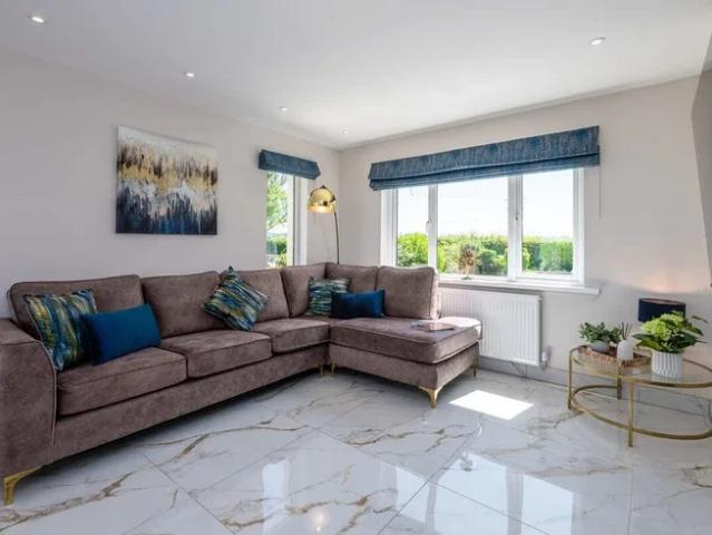 House at B5110, Llangefni