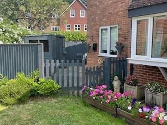 Apartment at Badgers Cross, Waverley