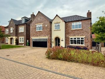 House at Barrow Way, Leeds