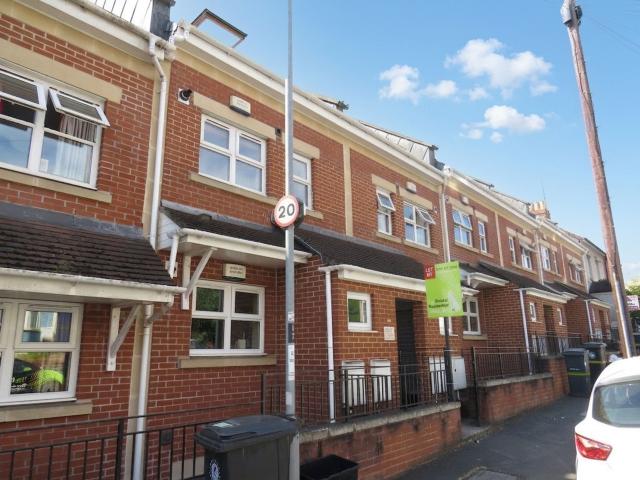 house at Bedminster, Berkeley Place, BS3