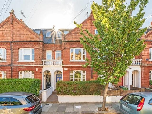 House at Bovingdon Road, Greater London