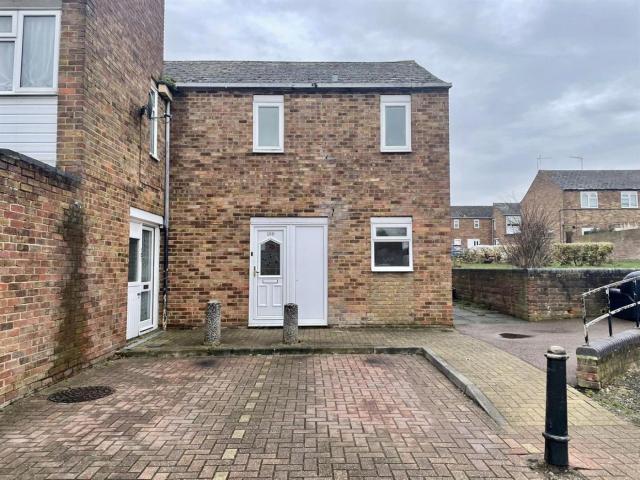 House at Brockles Mead, Harlow