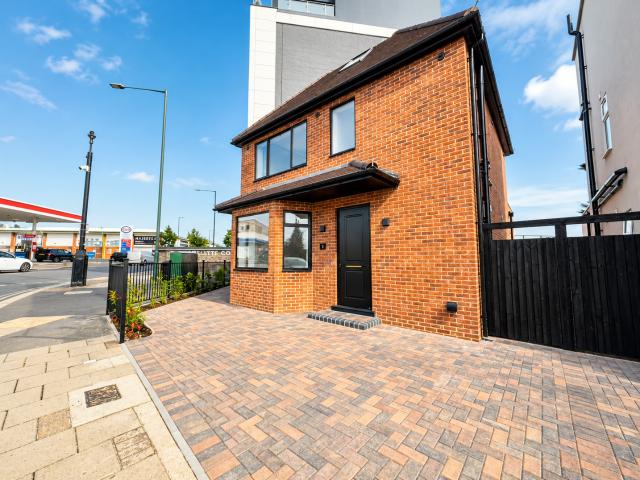 House at Brookhill Road, Greater London