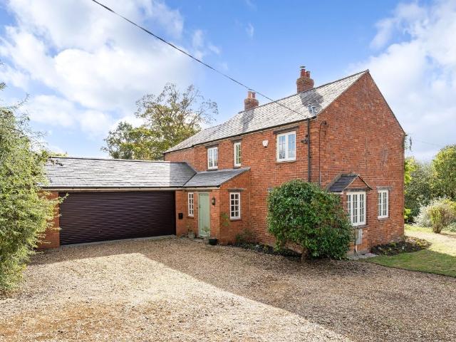 House at Brackley Road, Greatworth