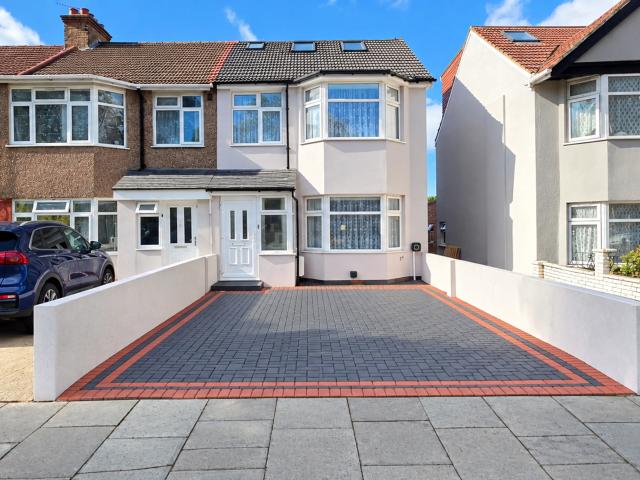 House at Bridgewater Road, Greater London