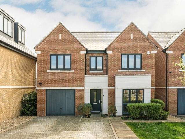 House at Bridges Avenue, Elmbridge