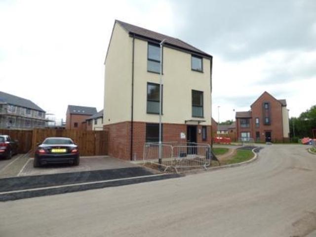House at Bridle Way, Wragby