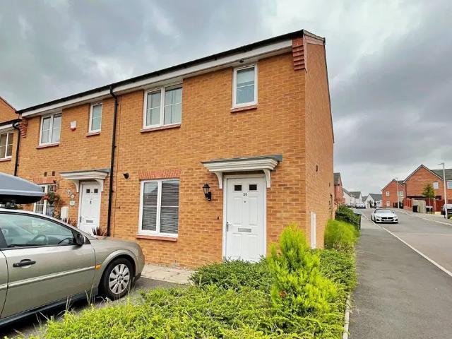 House at Butterfield Close, Leicester