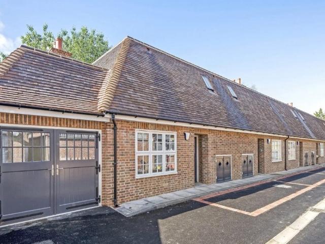 House at Bute Mews, Greater London