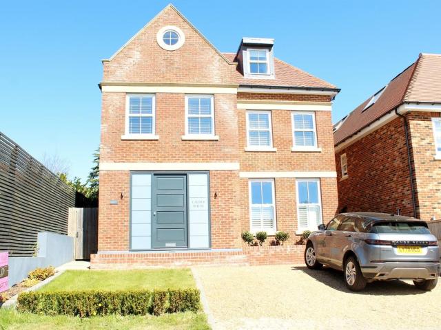 House at Calder Avenue, Welwyn Hatfield