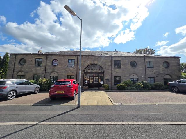 House at Capitol Close, Bolton