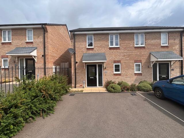 House at Carmelite Close, Brompton