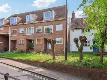 House at Castle Court, Aylesbury