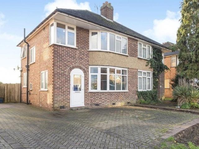 House at Cassiobury Avenue, Greater London