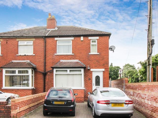 House at Cemetery Road, Kirklees