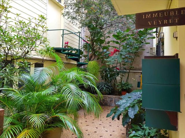 house at Centre ville