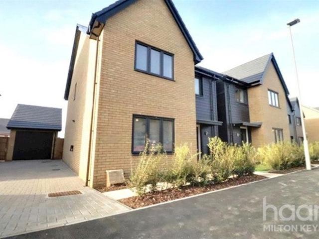 House at Chalice Way, Milton Keynes