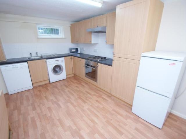 House at Chestnut Avenue, Leeds