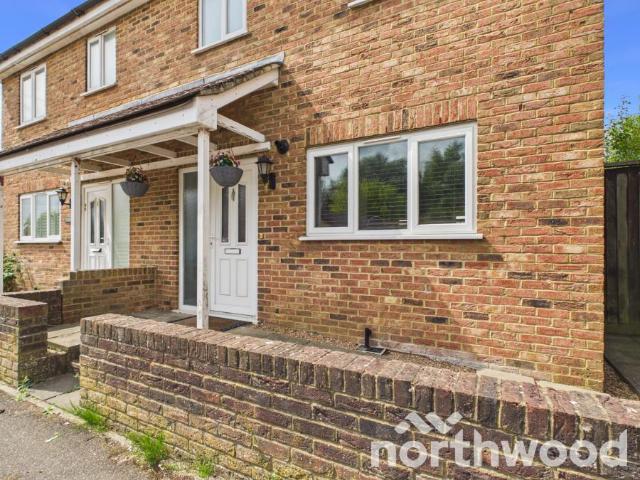House at Chichester Close, Ashford