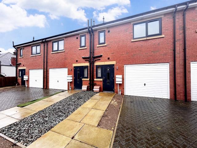 House at Chilton Lane, Ferryhill Station
