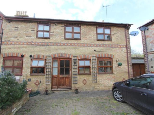 House at Church Road, Leighton Buzzard