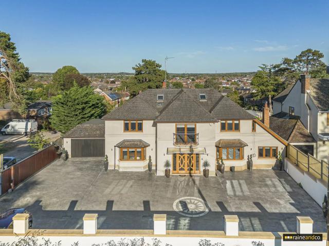House at College Road, Hoddesdon