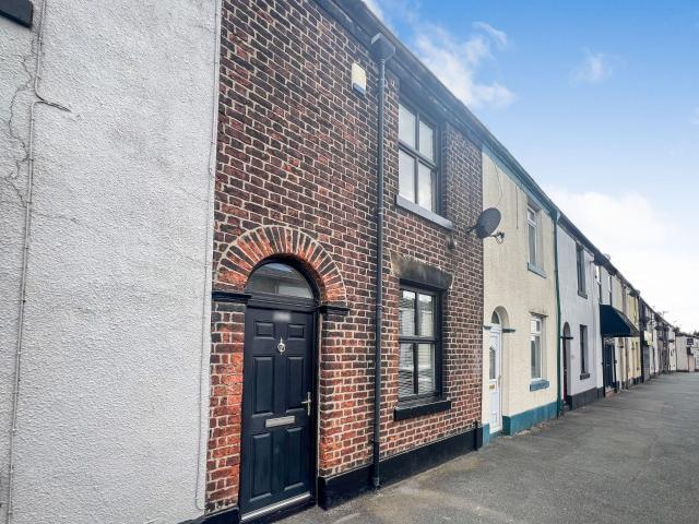 House at Collinge Street, Bury