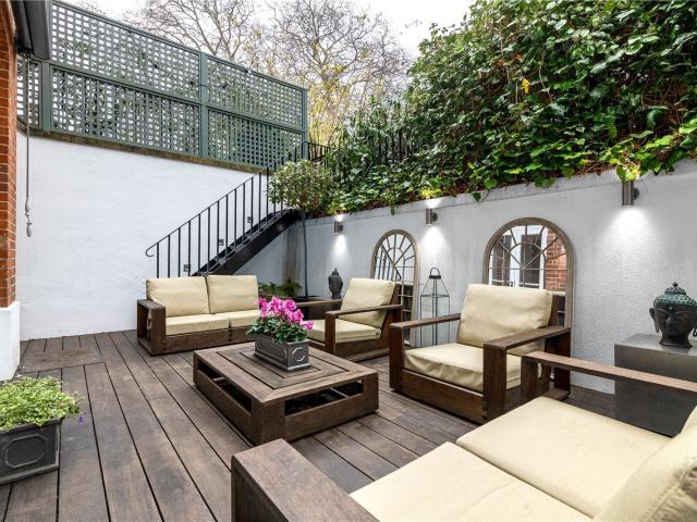 House at Collingham Gardens, Greater London