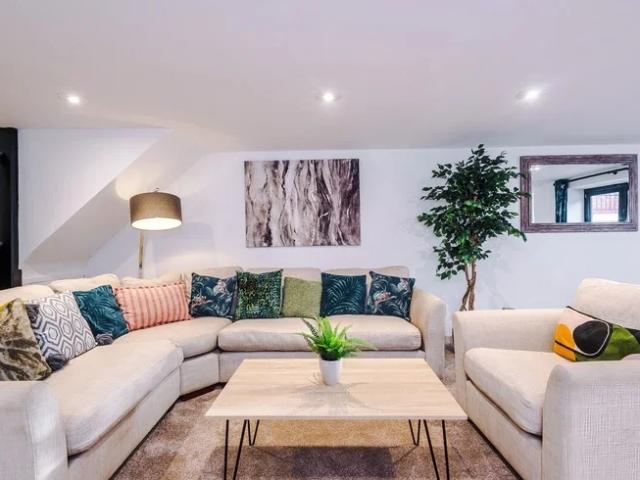 House at Cosford Close, Royal Leamington Spa
