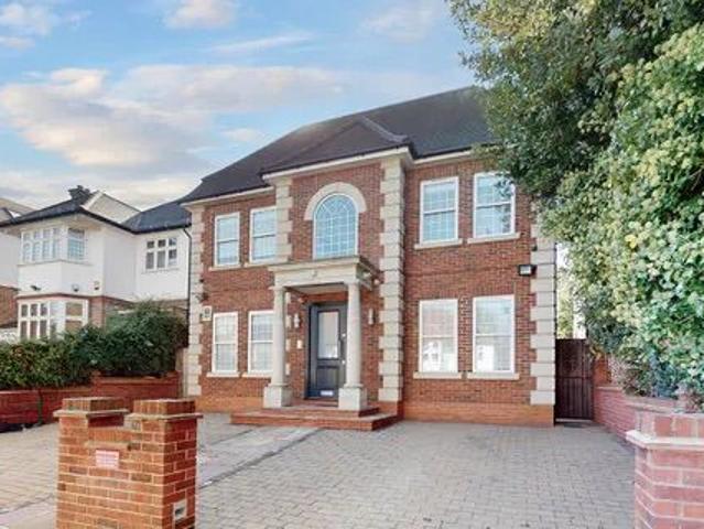 House at Courtleigh Gardens, Greater London