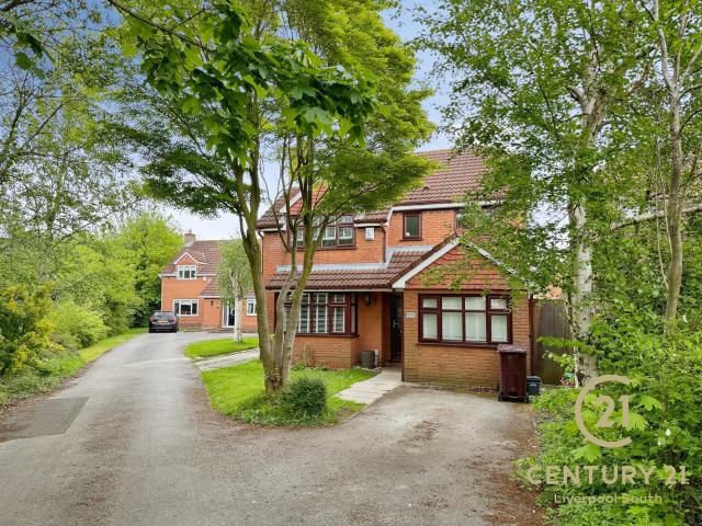 House at Clifton Avenue, Halewood