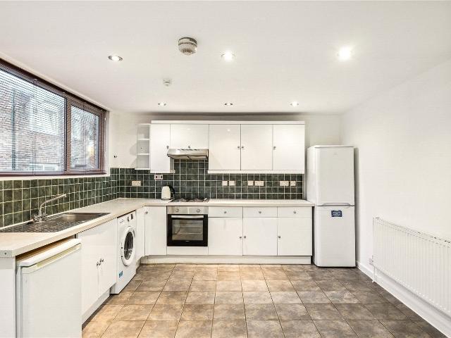 House at Cressingham Gardens, Greater London