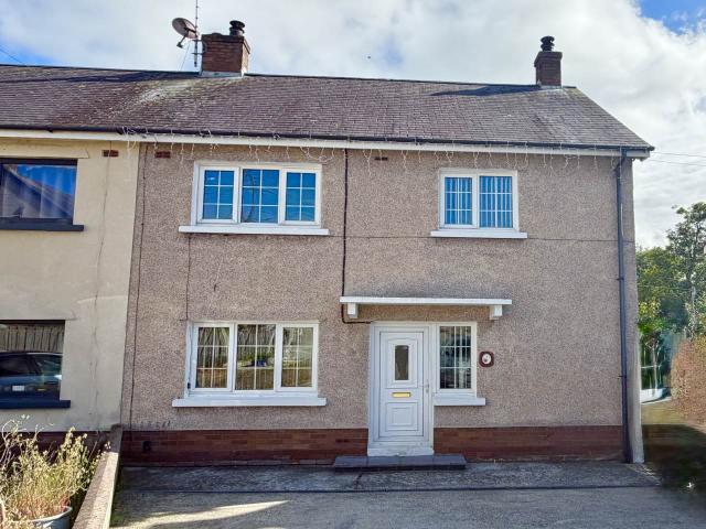 House at Cylch Peris, Llanon