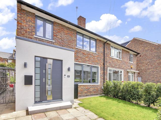 House at Devereux Road, Greater London