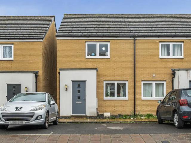 House at Donns Close, Bristol