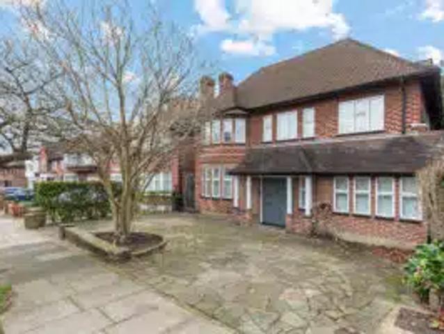 House at Fairholme Gardens, Greater London