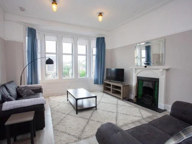 Apartment at Fenwick Road, Giffnock