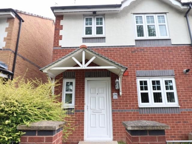 House at Fender Way, Upton