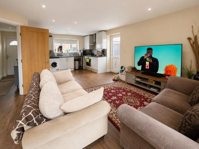 House at Field View, Charnwood