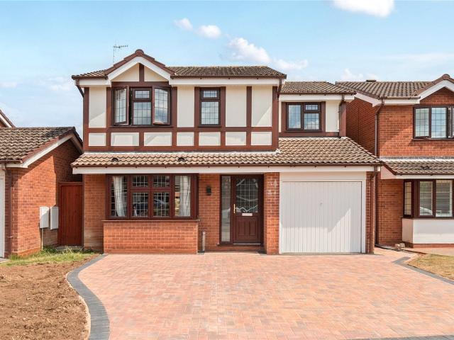 House at Fieldhead Close, Worcester