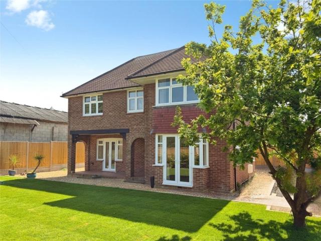 House at Fitzalan Road, Arun
