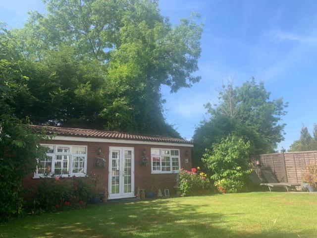 House at Forty Lane, Greater London