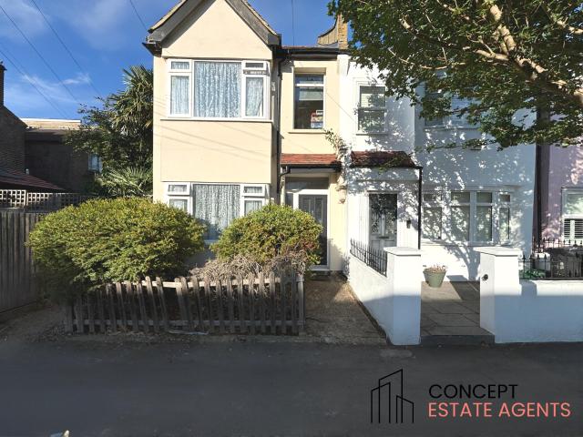 House at Gore Road, Greater London