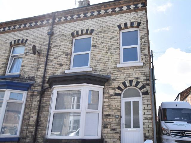 House at Gladstone Lane, Scarborough